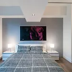 The Executive Loft At The Holland Hotel