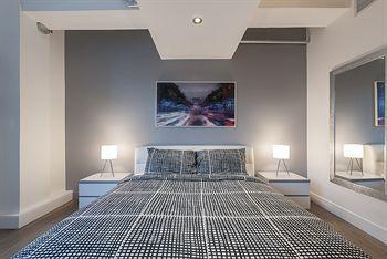The Executive Loft At The Holland Hotel